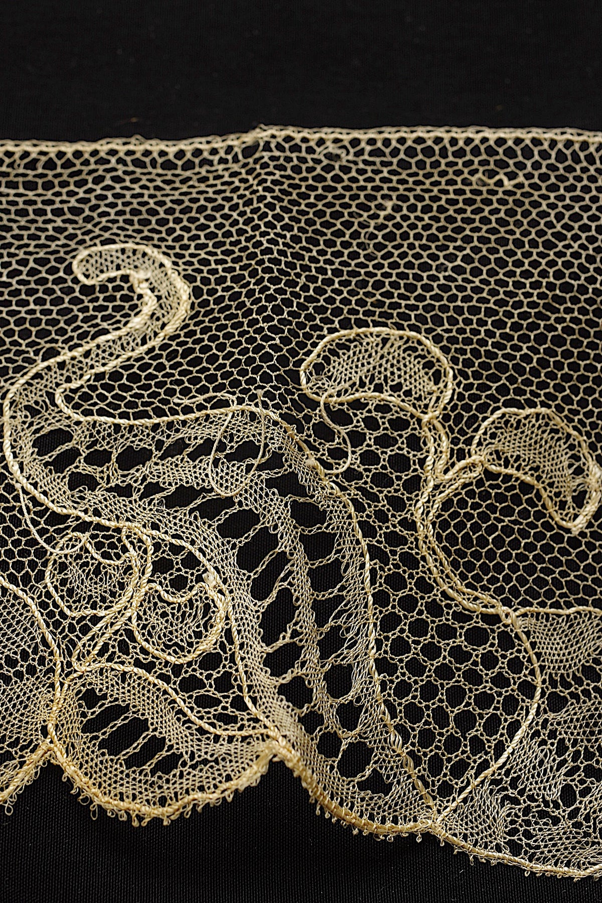 アンティークレース dentelle ancienne 176cm 48cm 9