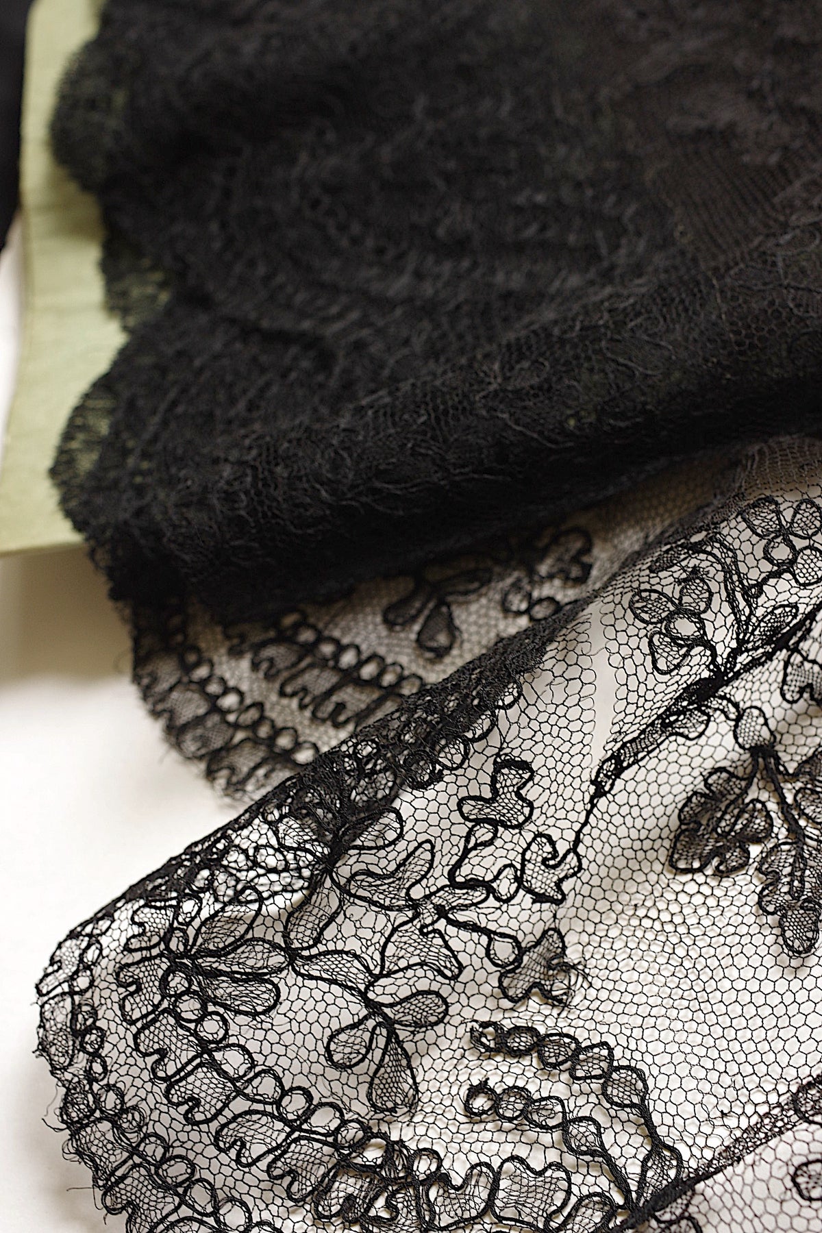 アンティークレース dentelle ancienne シャンティイ 356cm 5