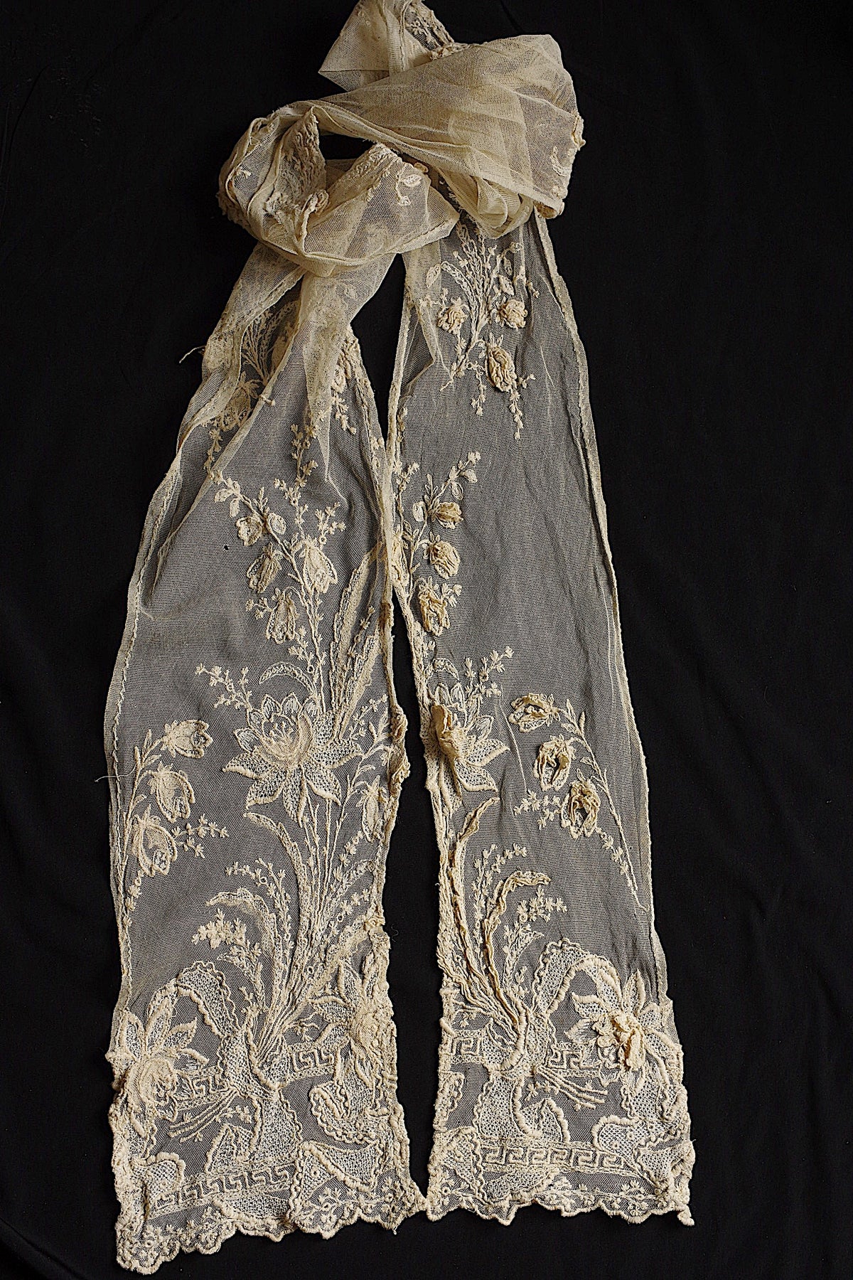 アンティークレース dentelle ancienne 刺繍レースタイ 14