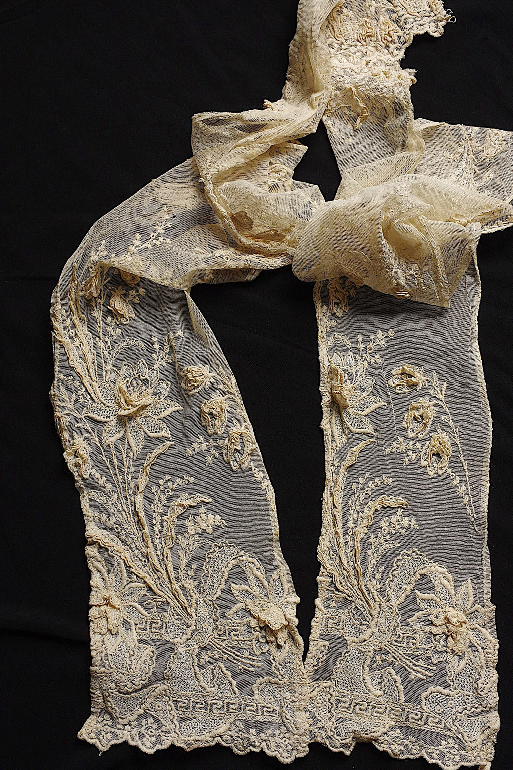 アンティークレース dentelle ancienne 刺繍レースタイ