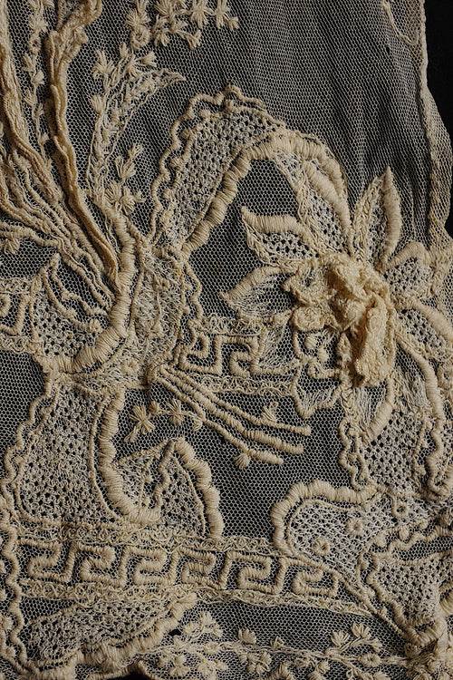 アンティークレース dentelle ancienne 刺繍レースタイ 2