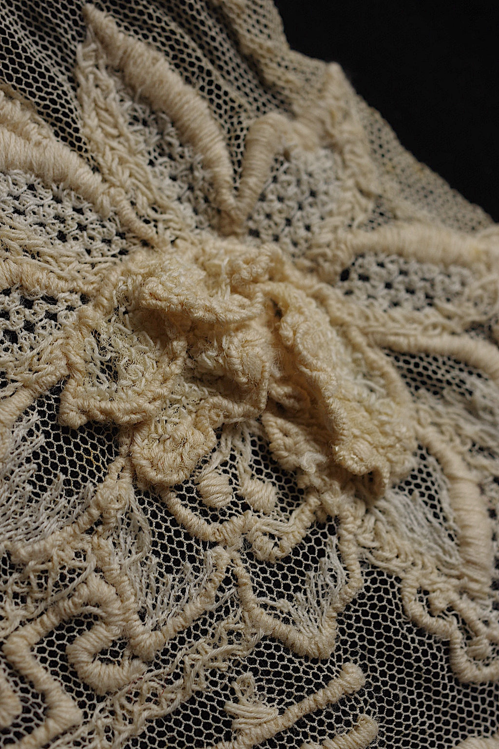 アンティークレース dentelle ancienne 刺繍レースタイ 4