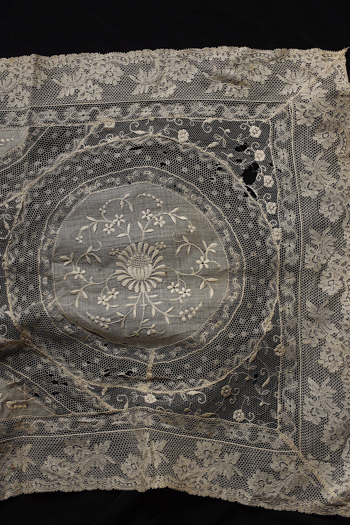 アンティークレース dentelle ancienne 刺繍クロス 素材用 2