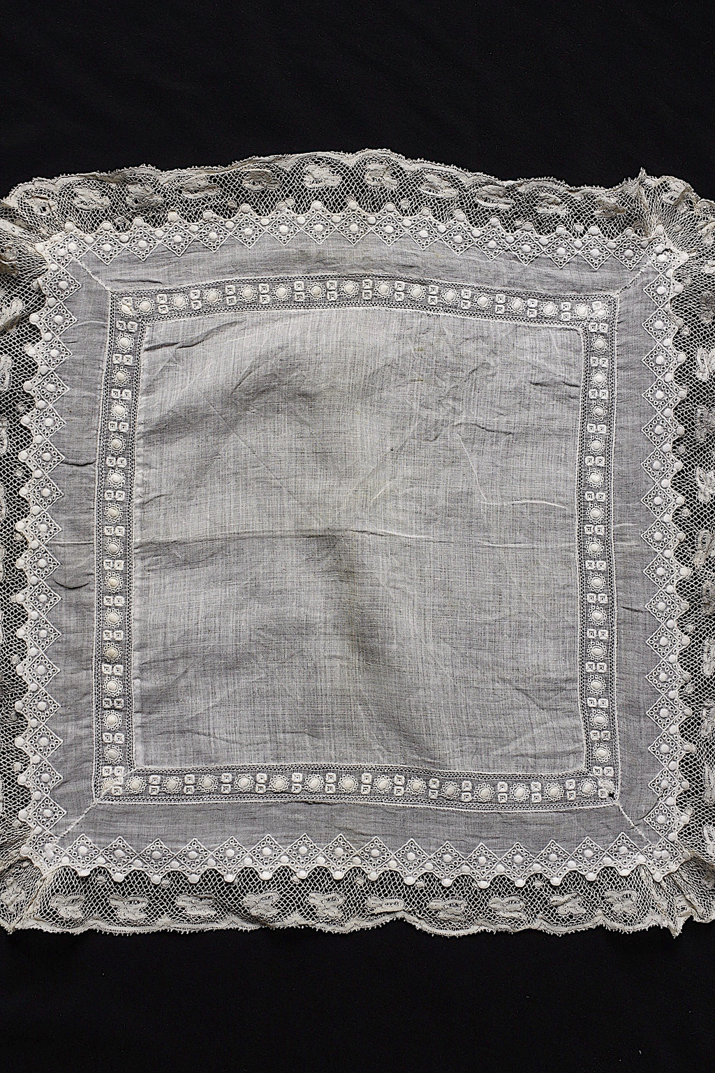 アンティークハンカチ mouchoir ancien 刺繍 2枚 素材用 2