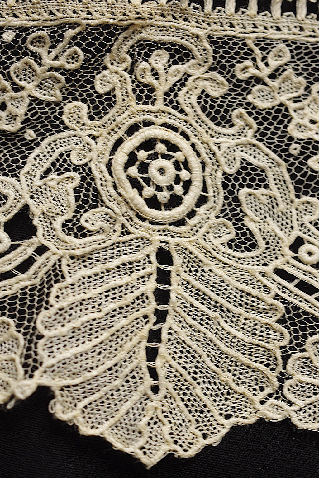 アンティークレース dentelle ancienne ブリュクセルレース133cm 2