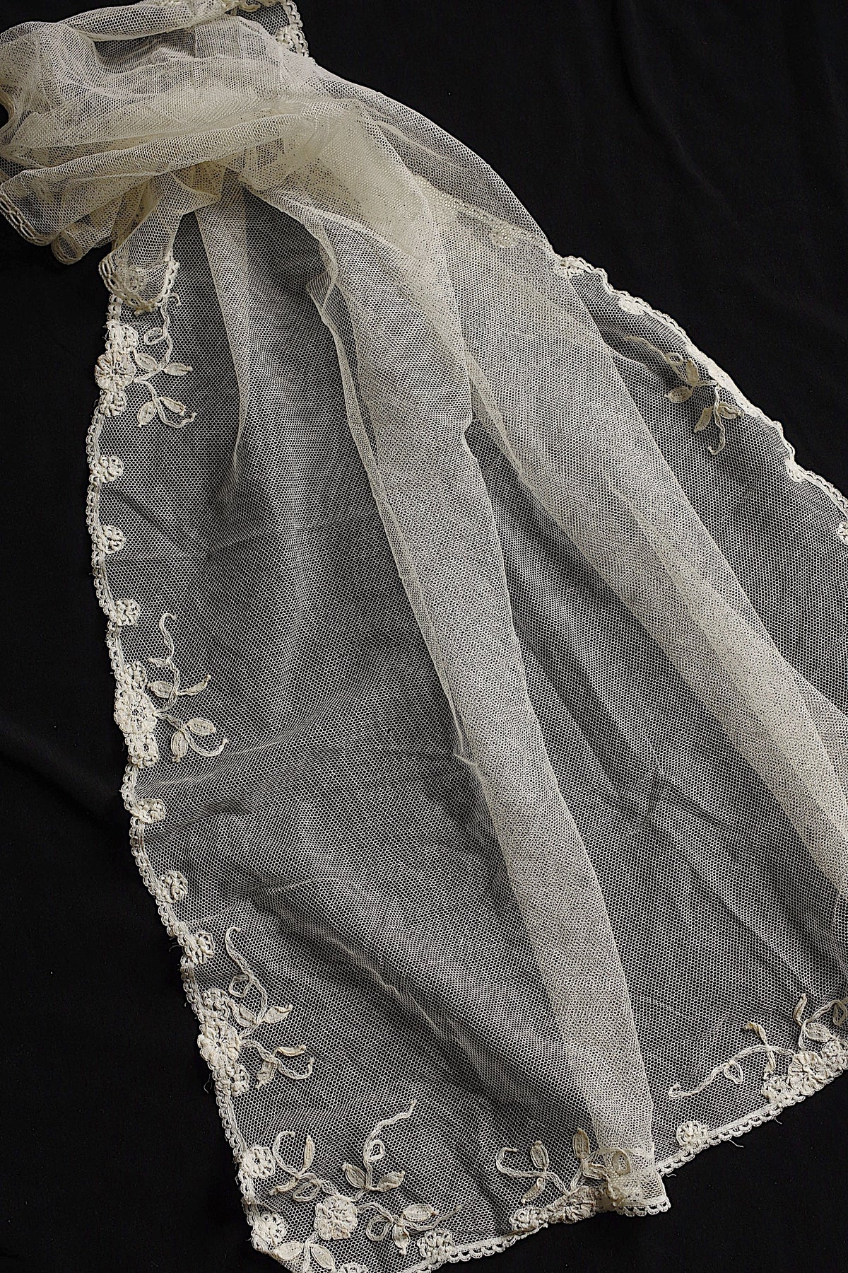 アンティークレース dentelle ancienne チュールベール