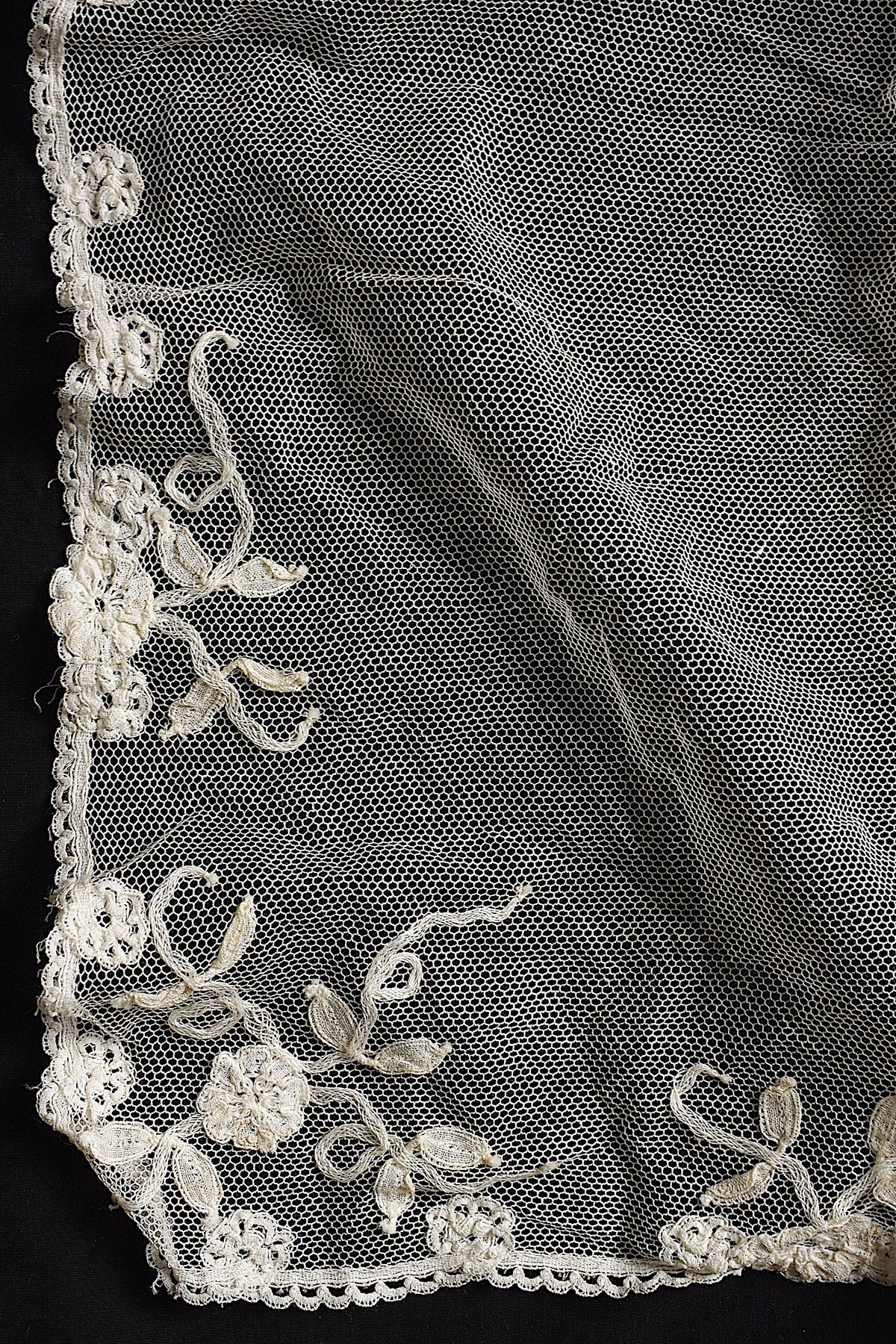 アンティークレース dentelle ancienne チュールベール 2