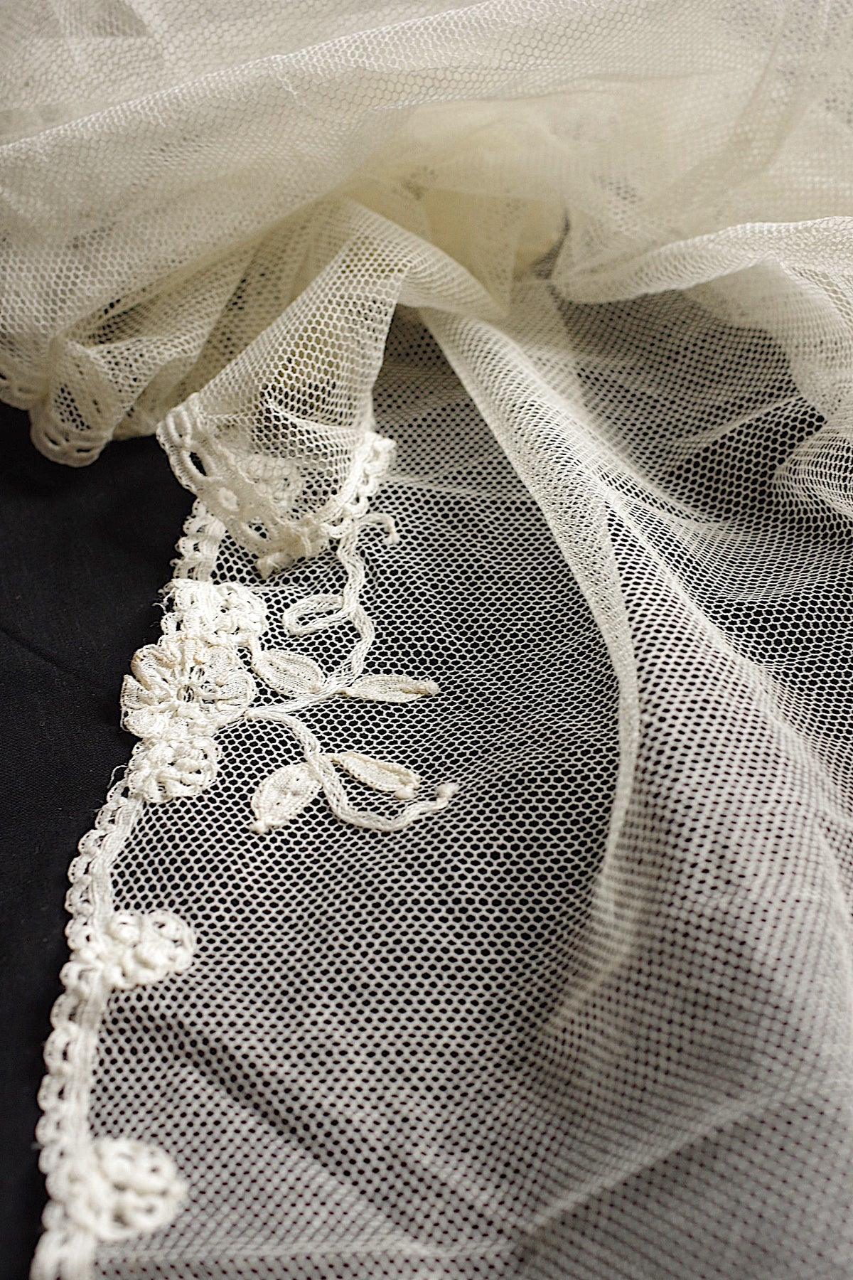 アンティークレース dentelle ancienne チュールベール 3
