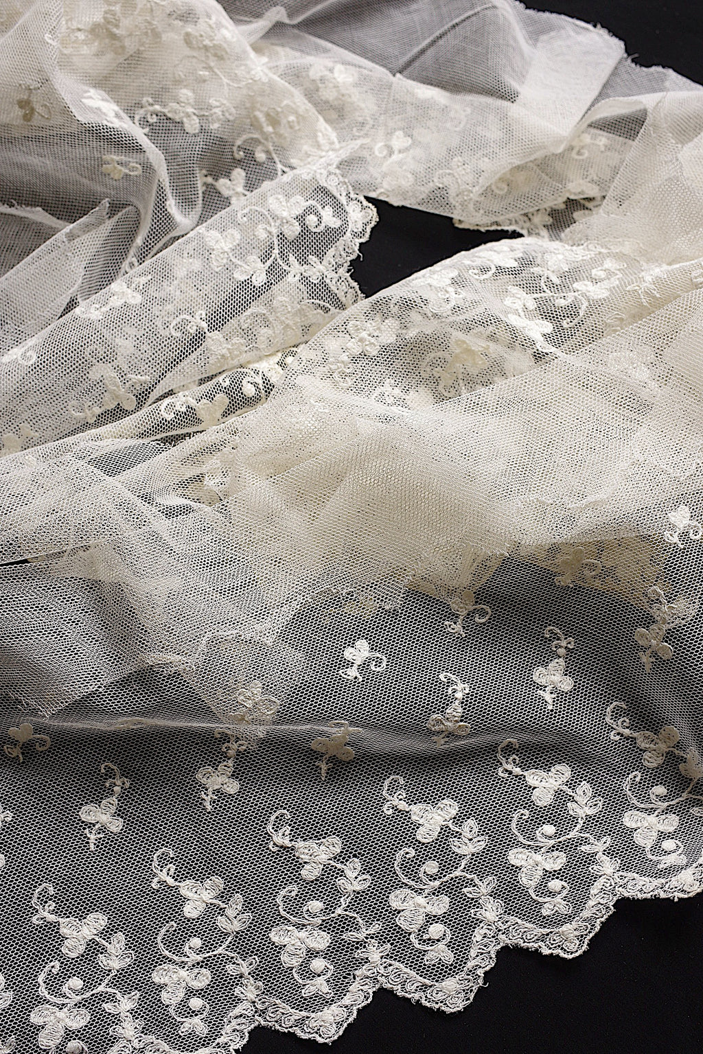アンティークレース dentelle ancienne 275cm
