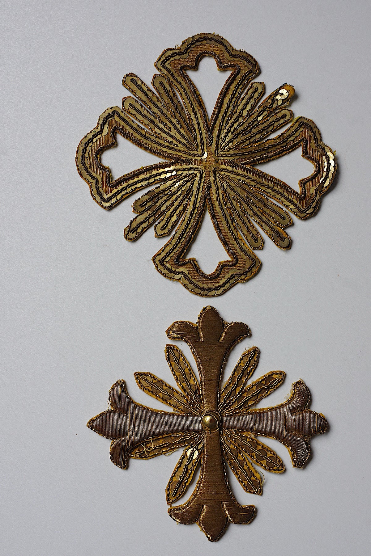 アンティークレース dentelle ancienne メタル糸刺繍 モチーフ2つ