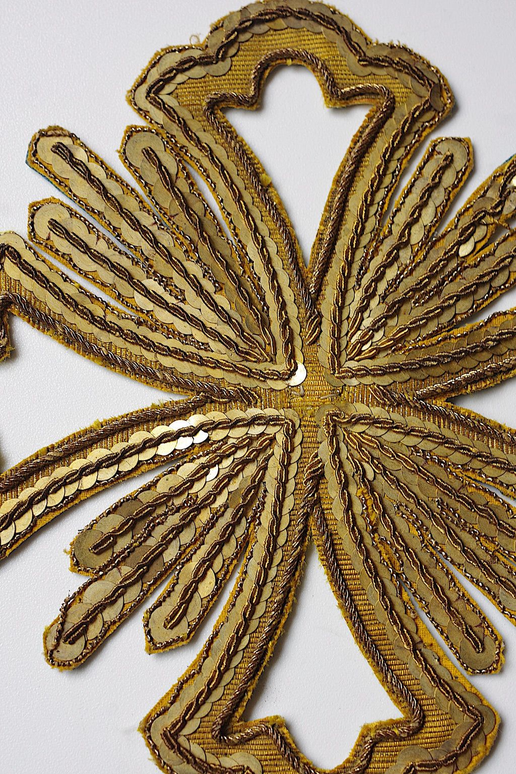 アンティークレース dentelle ancienne メタル糸刺繍 モチーフ2つ 2