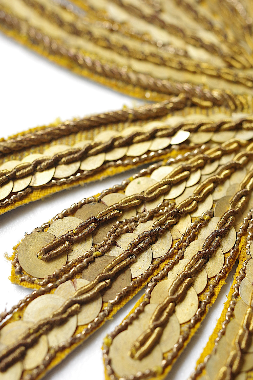 アンティークレース dentelle ancienne メタル糸刺繍 モチーフ2つ 3