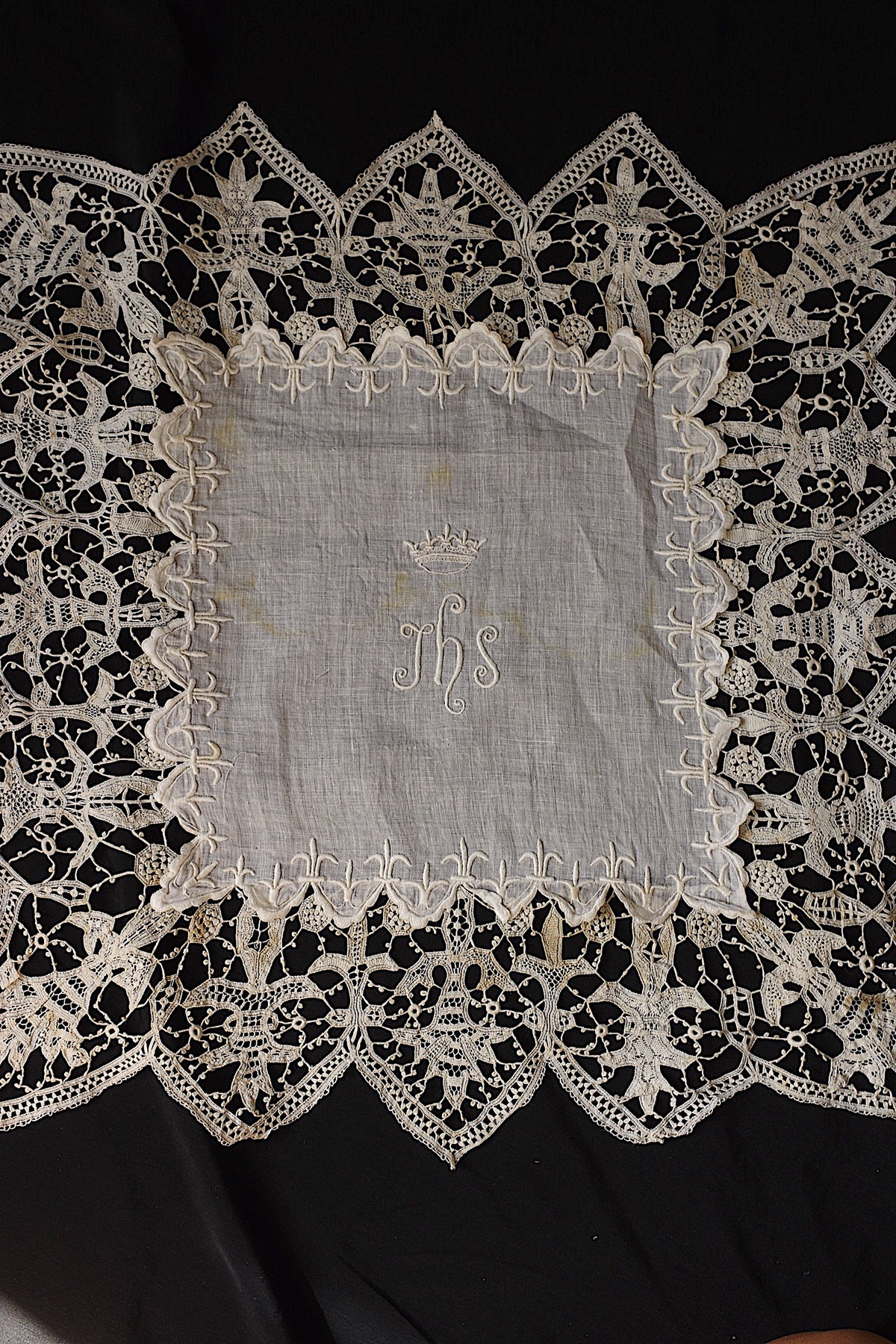 アンティークレース dentelle ancienne 小さめクロス
