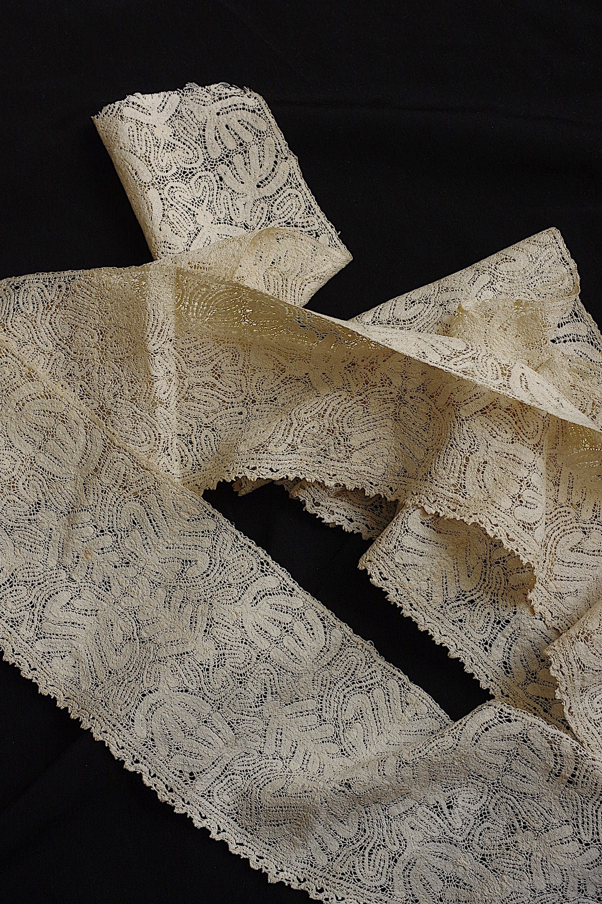 アンティークレース dentelle ancienne 210cm