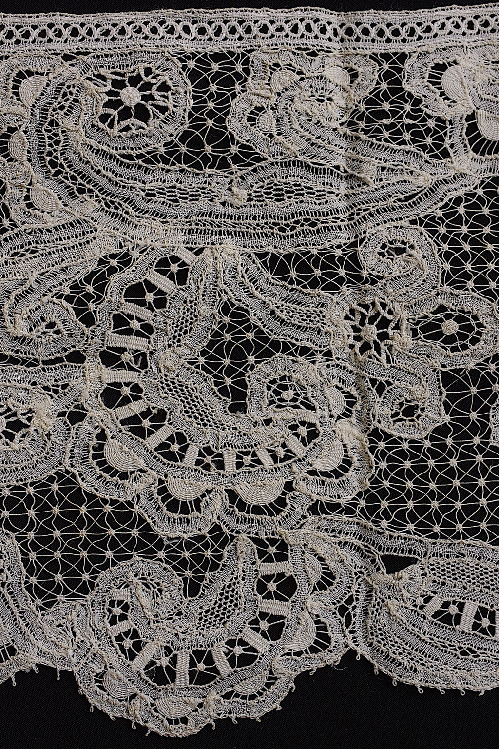 アンティークレース dentelle ancienne 123cm 3
