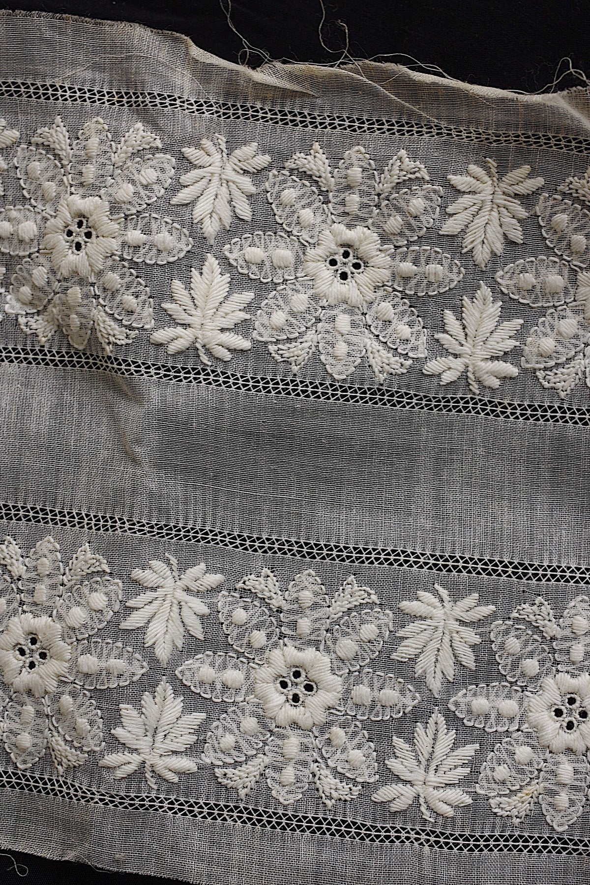 アンティークレース dentelle ancienne 刺繍テープ 2