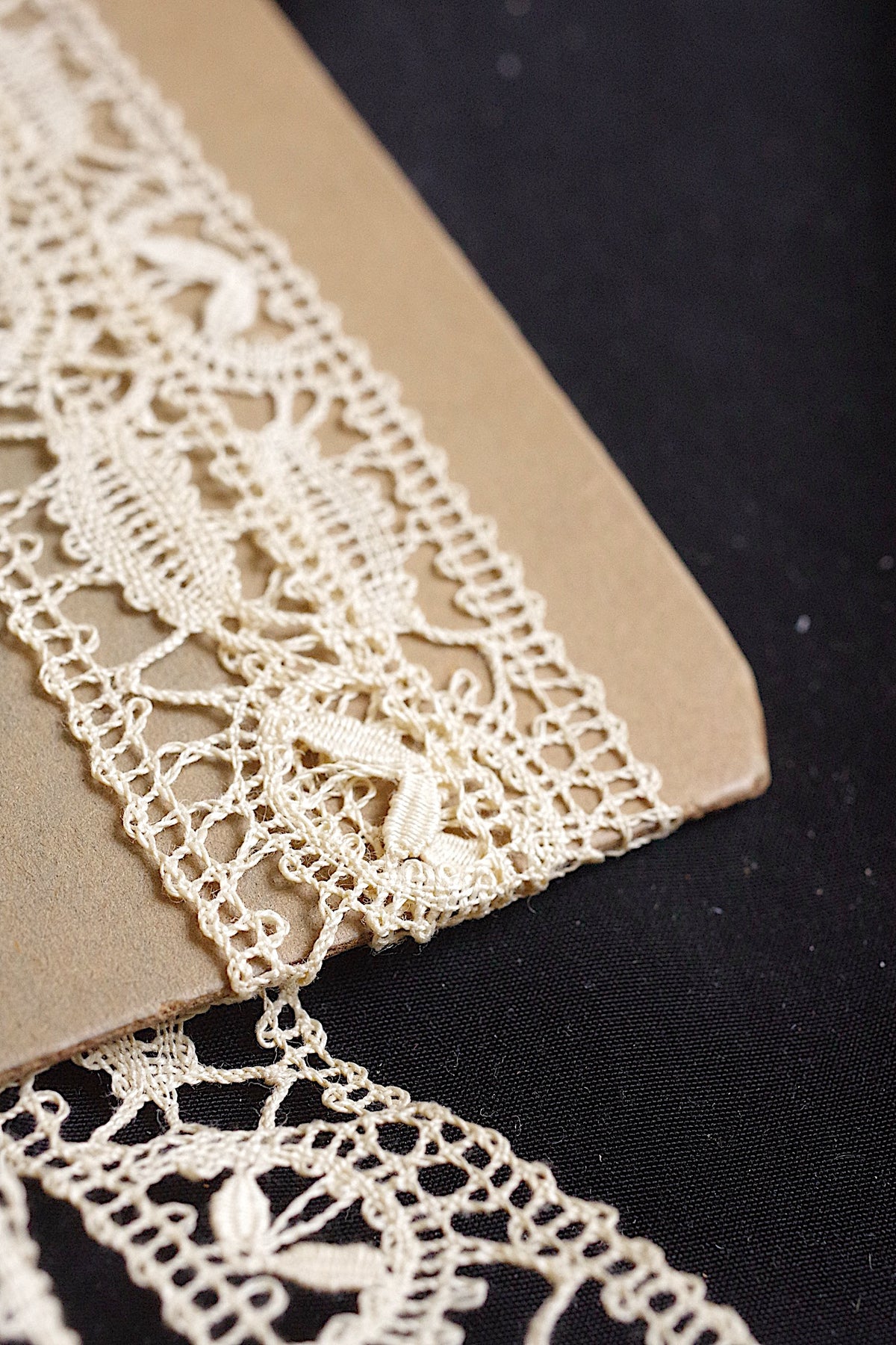 アンティークレース dentelle ancienne ボビンレース２種 3