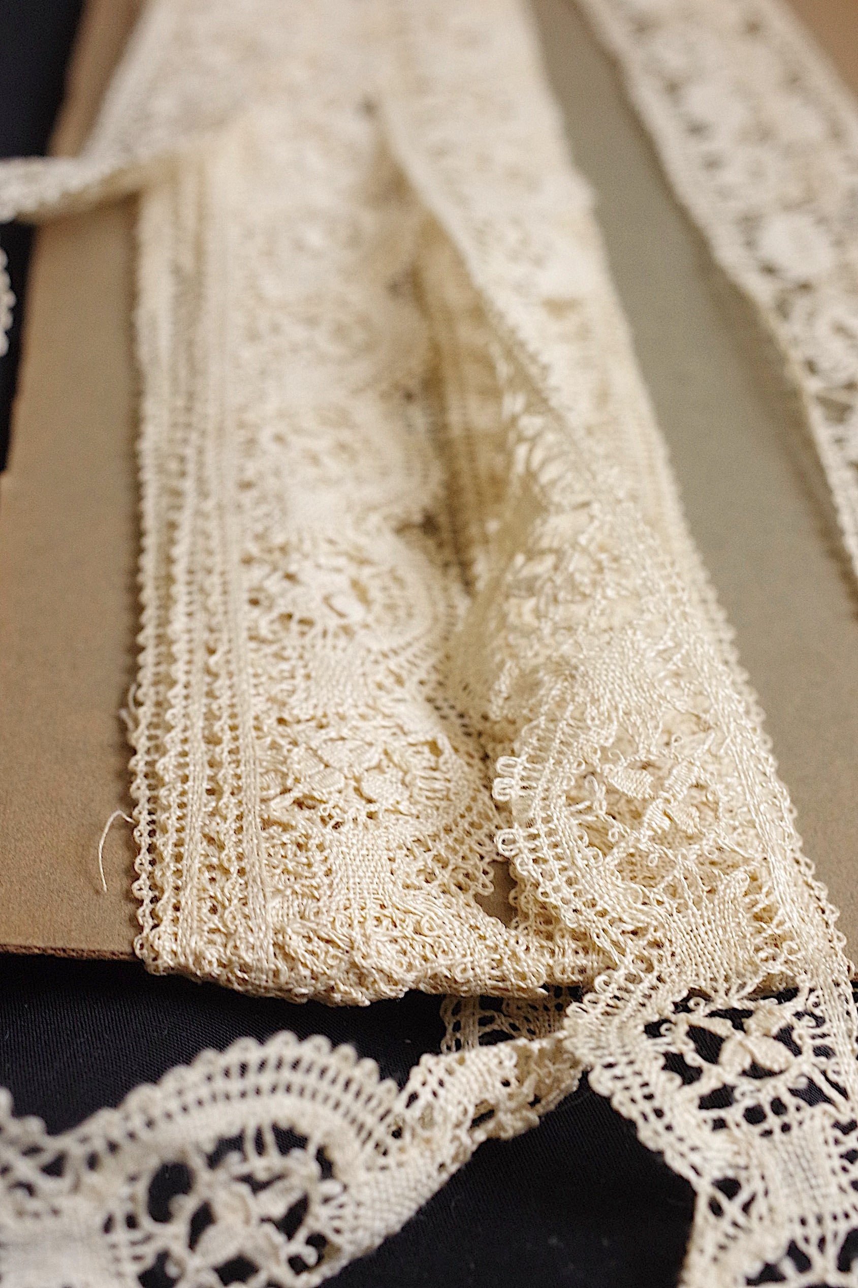 アンティークレース antique lace la dentelle - .FR a l'epoque