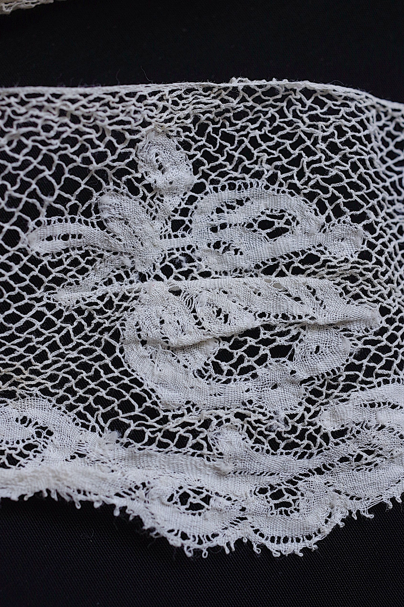 アンティークレース antique lace la dentelle - .FR a l'epoque