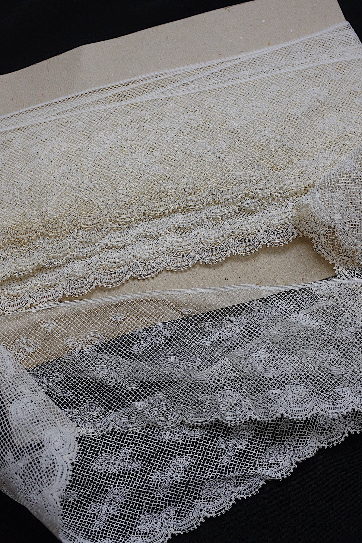 アンティークレース dentelle ancienne 840cm