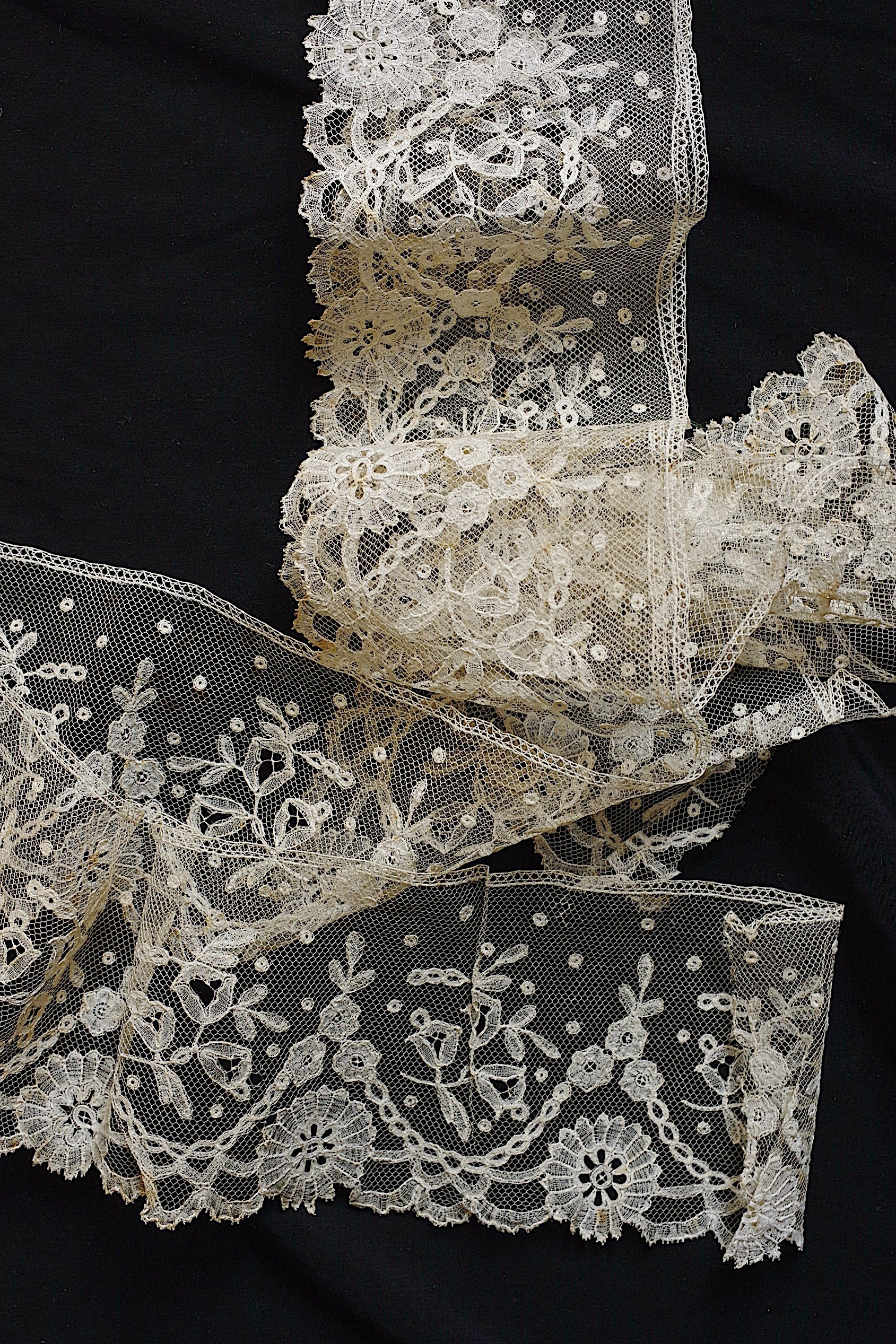 アンティークレース antique lace la dentelle - .FR a l'epoque