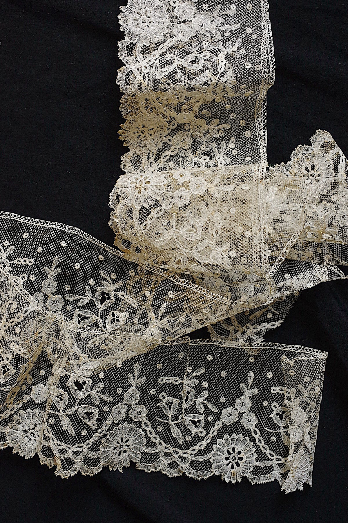 アンティークレース dentelle ancienne 150cm