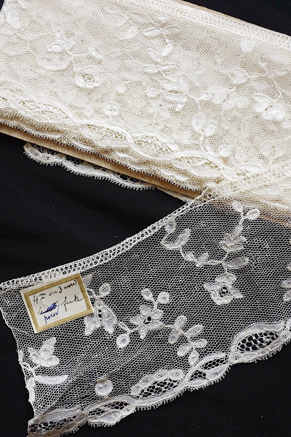 アンティークレース dentelle ancienne 138cm 84cm 180cm