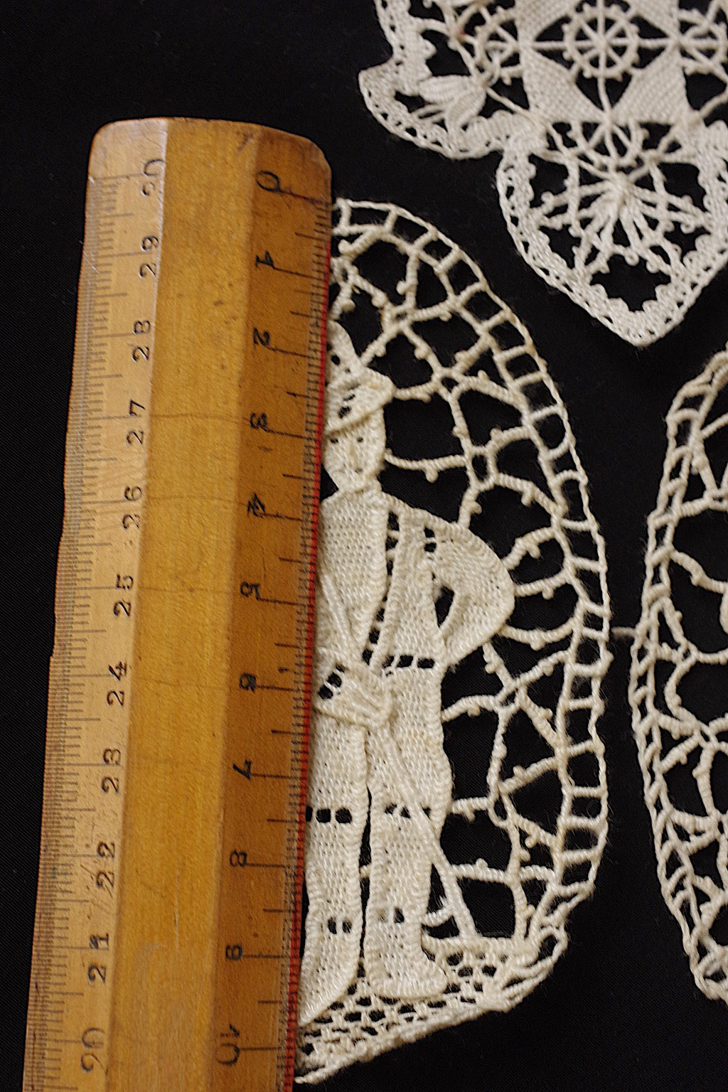 アンティークレース dentelle ancienne モチーフ5pieces 人物像 7
