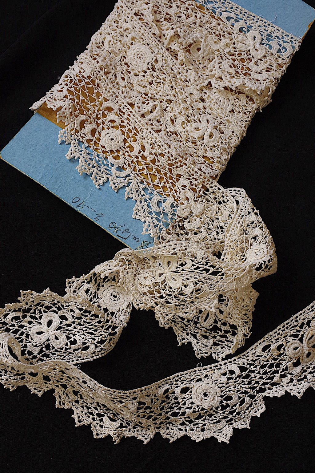 アンティークレース dentelle ancienne 200cm