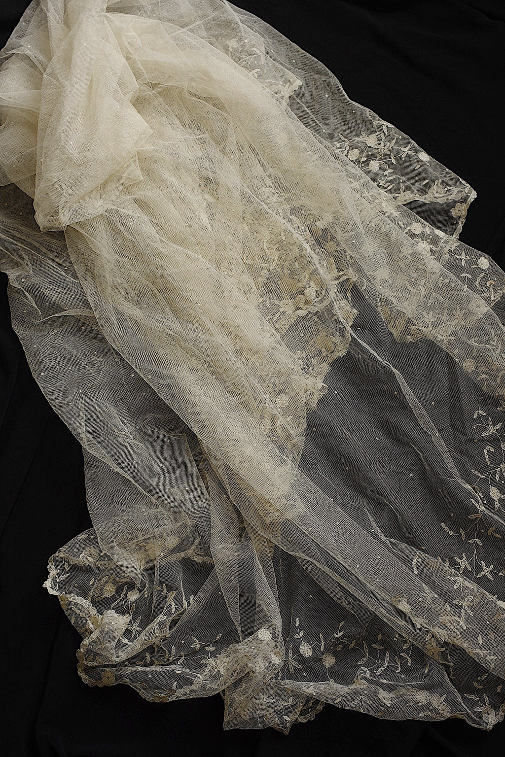 アンティークレース dentelle ancienne 大きなベール