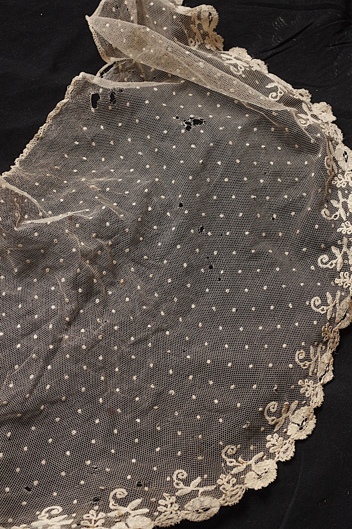 アンティークレース antique dentelle アンティークレース 2種　素材用 .FR A Ll'EPOQUE