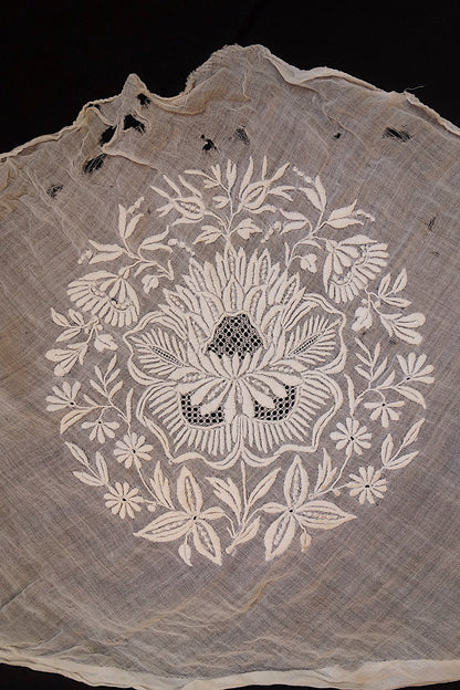 アンティークレース　刺繍ハギレ lots2