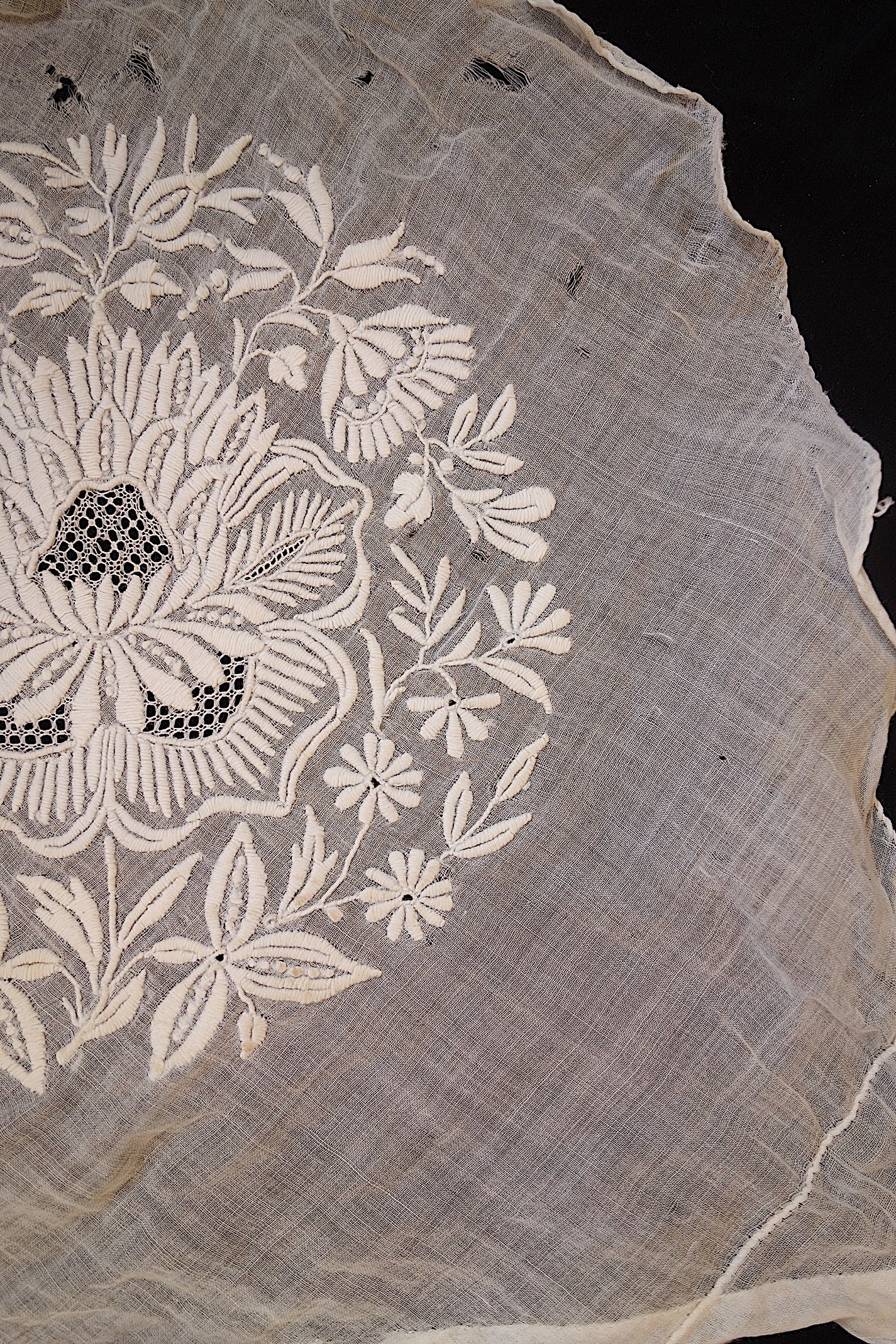 アンティークレース　刺繍ハギレ lots2