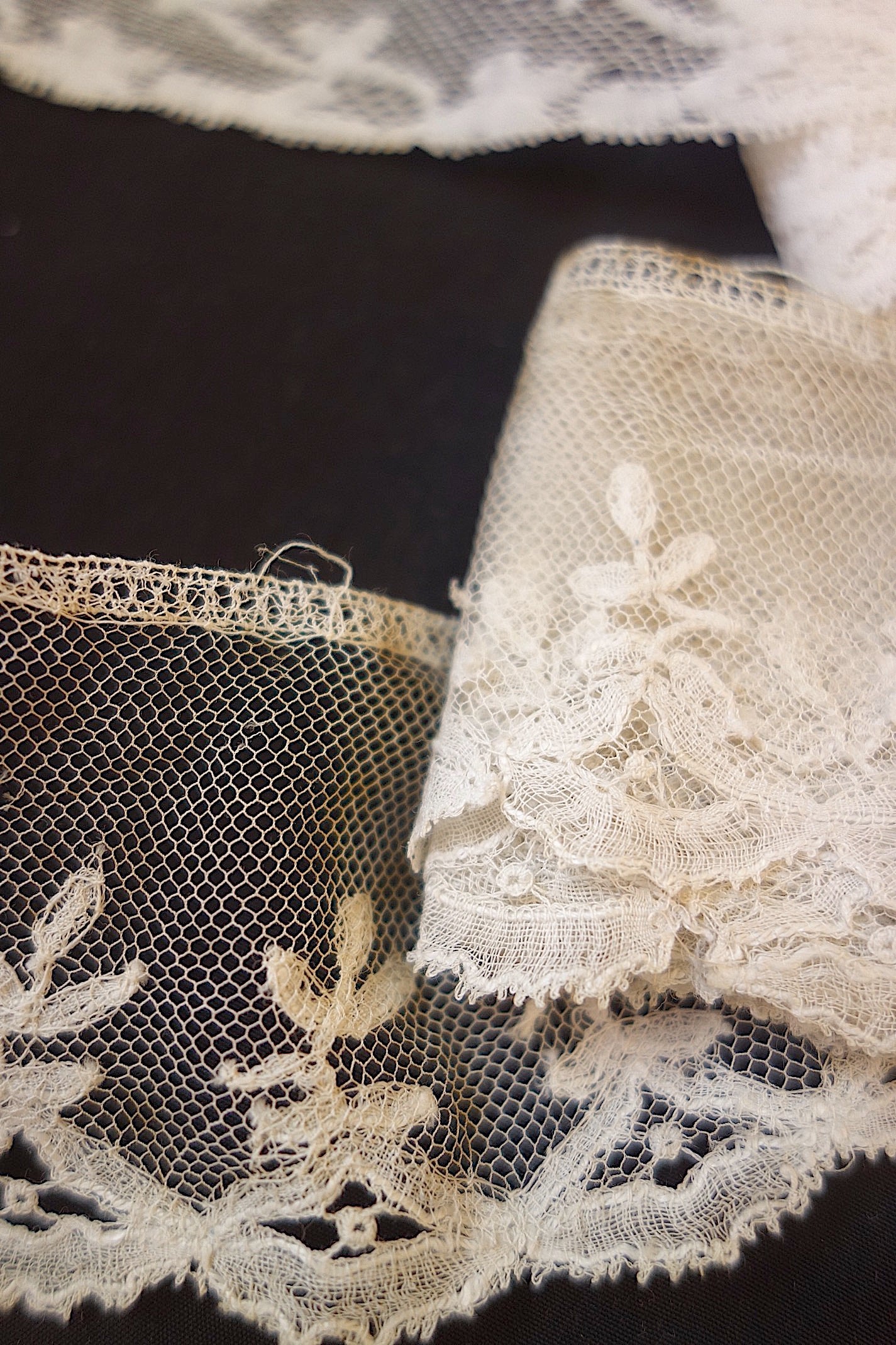 アンティークレース　3種