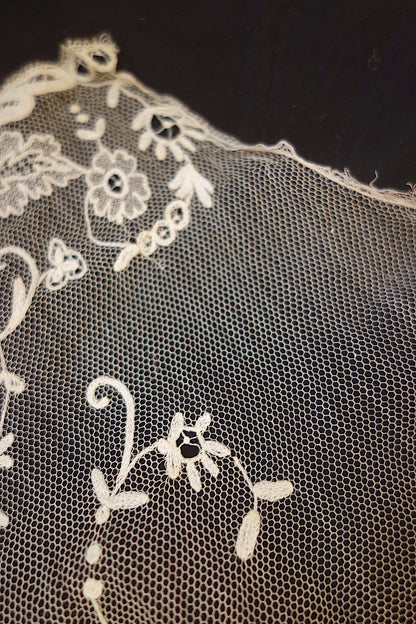 アンティークレース　2種