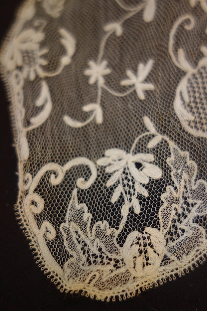 アンティークレース　2種