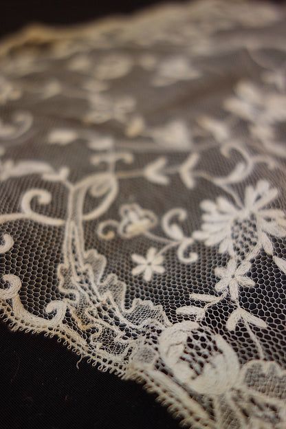 アンティークレース　2種