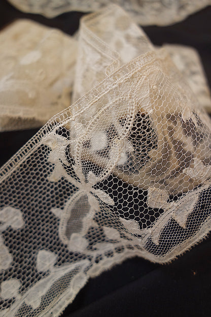 アンティークレース　2種