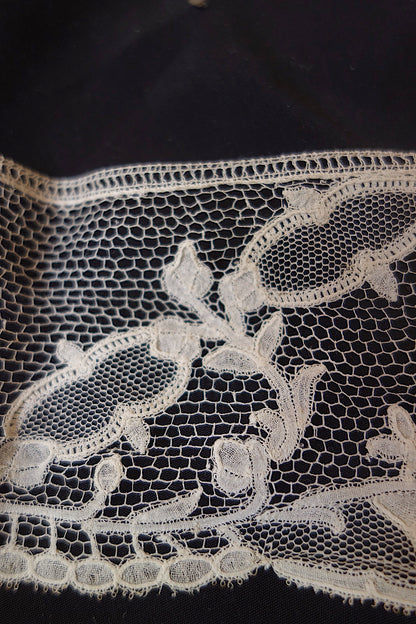 アンティークレース　2種