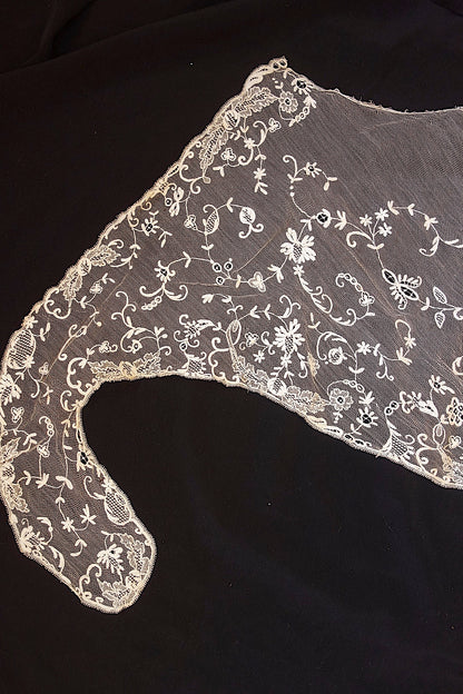 アンティークレース　2種