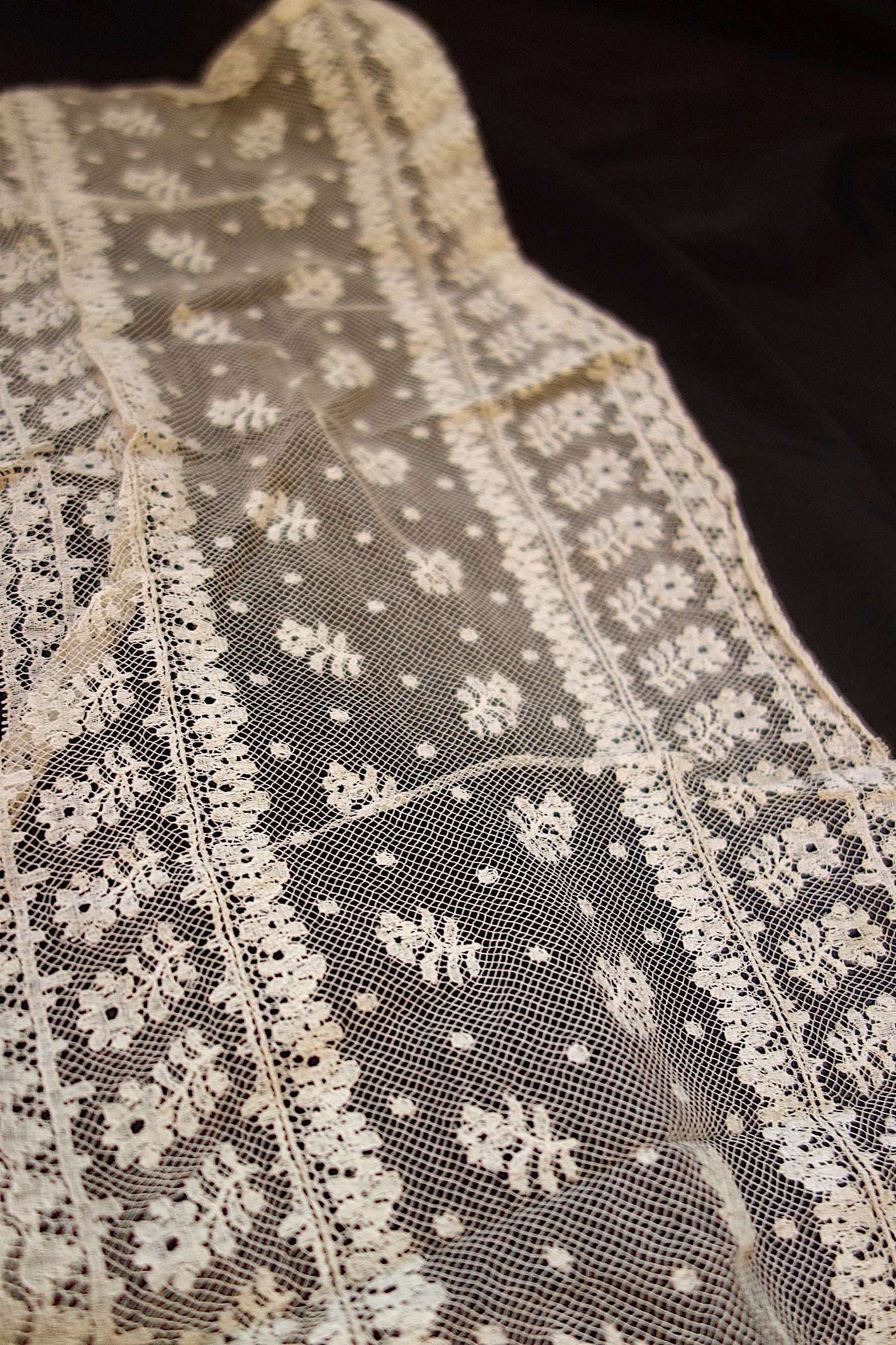 アンティークレース ハギレセット