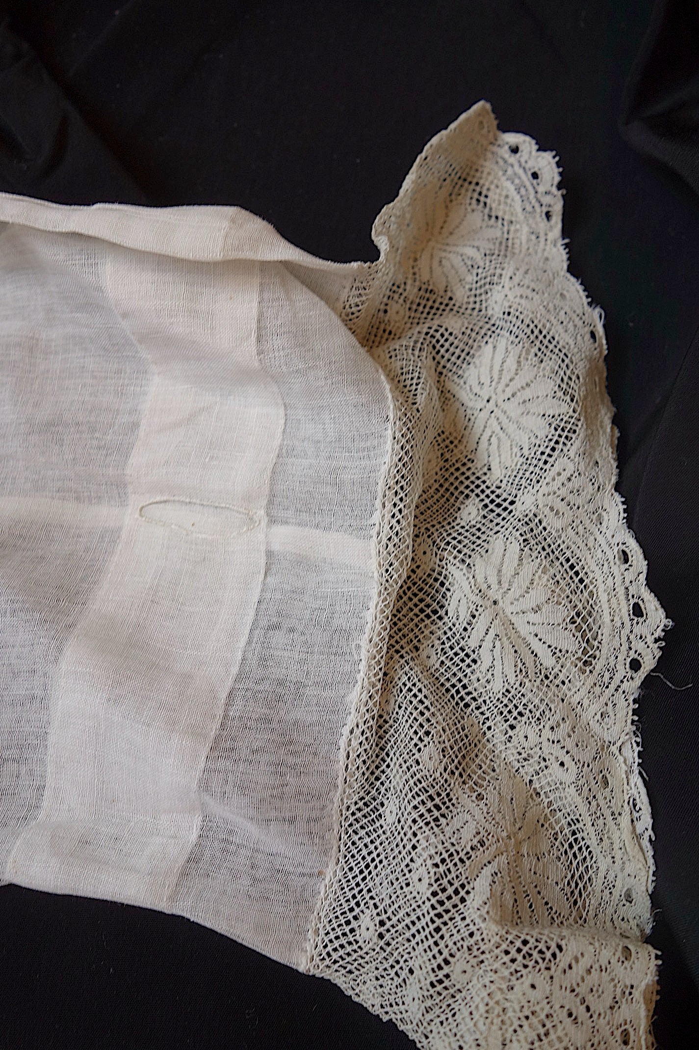 アンティークレース ハギレセット