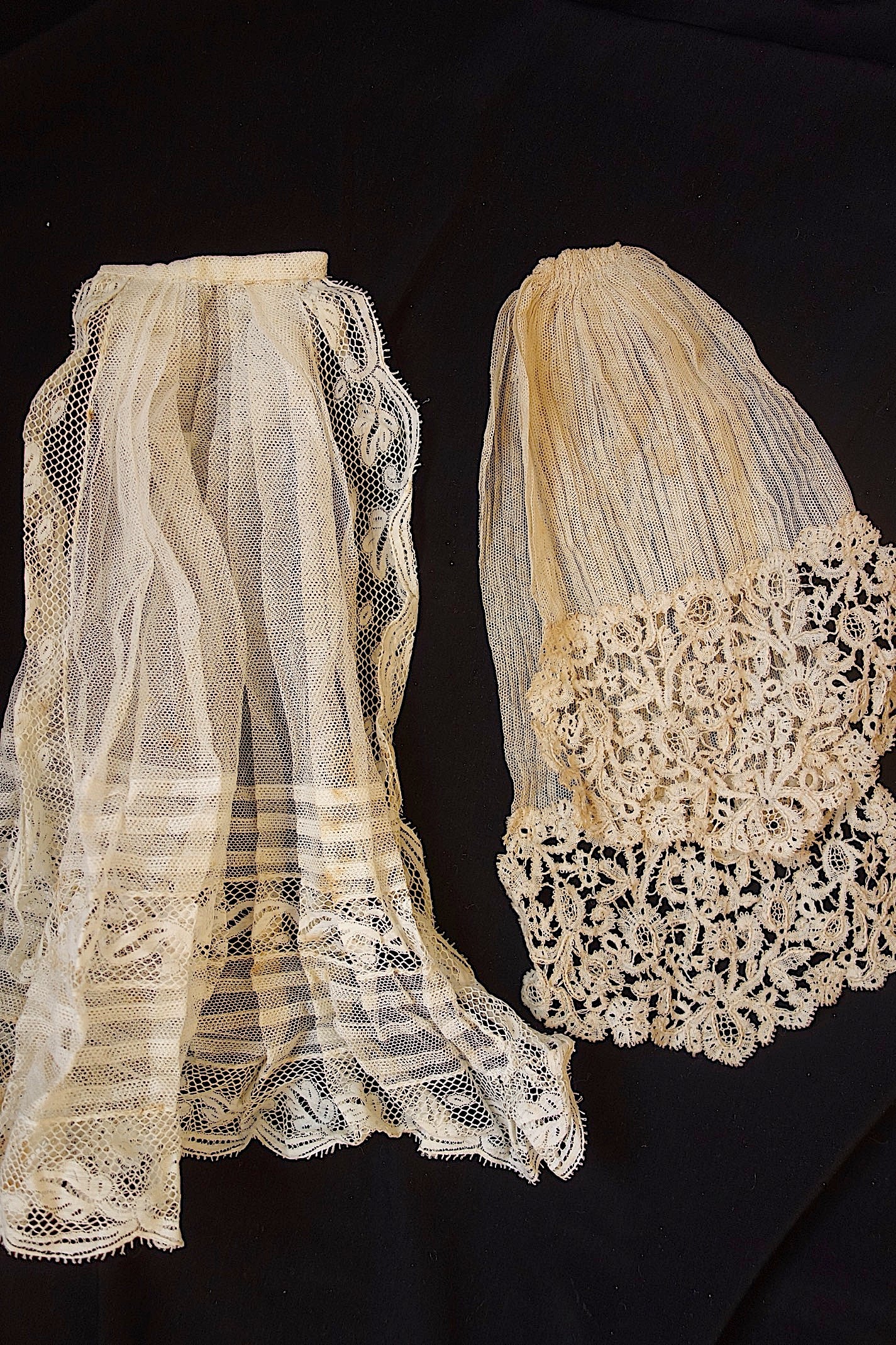 アンティークレース ジャボ2つ