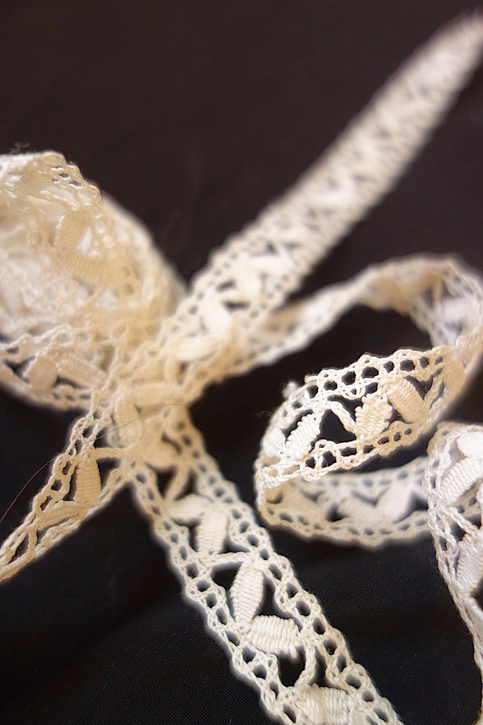 アンティークレース 2種