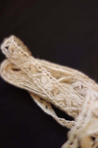 アンティークレース 2種