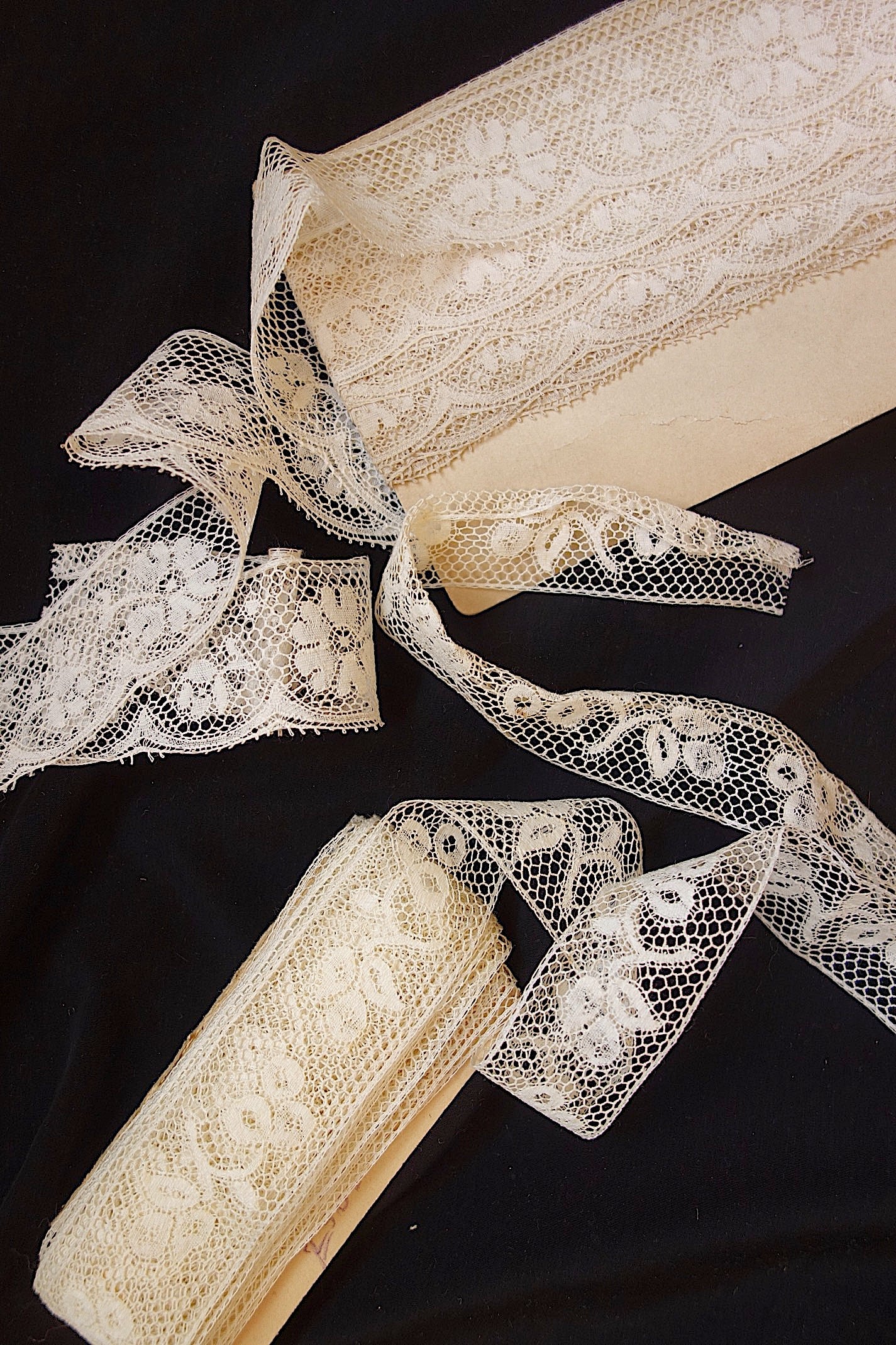 アンティークレース 450cm 780cm