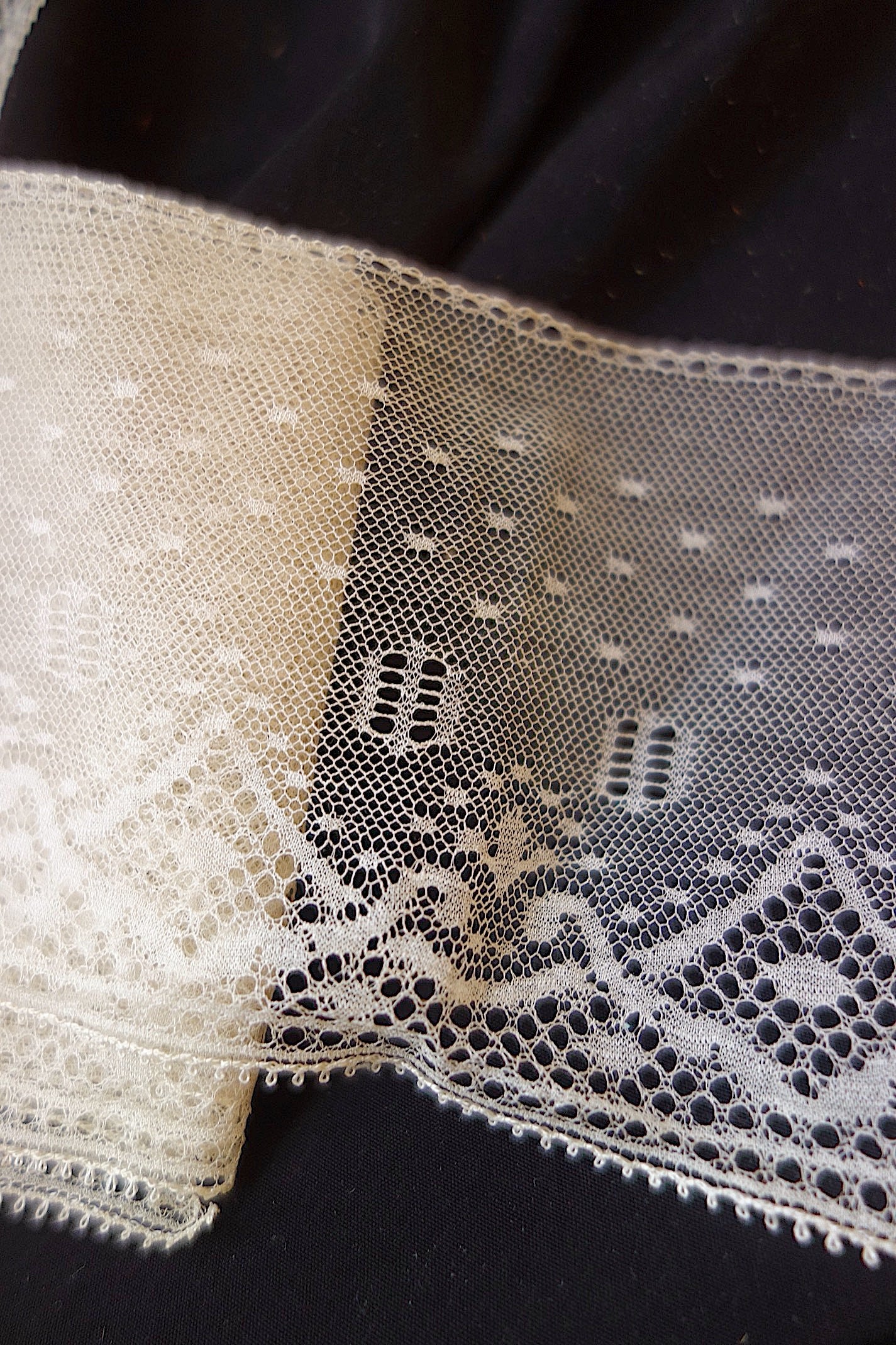 アンティークレース 3種