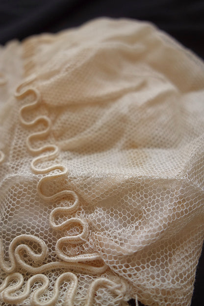 アンティークレース ボネ　ハギレ