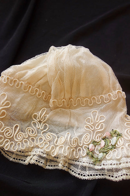 アンティークレース ボネ　ハギレ