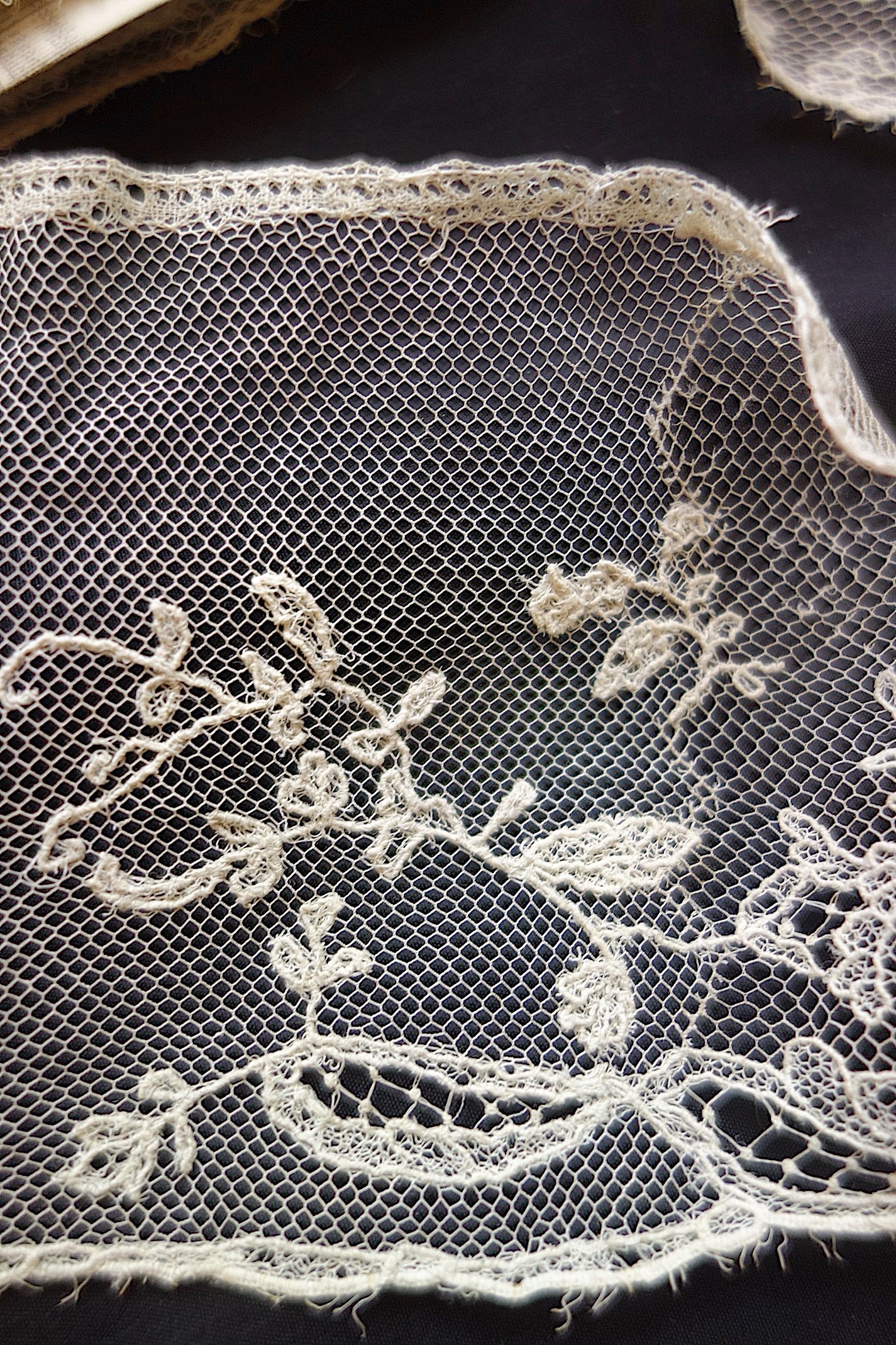 アンティークレースアプリカッションブリュクセル